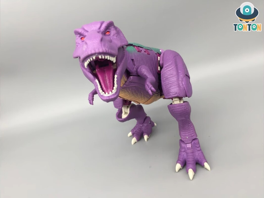 Transformers Kingdom Megatron InHand Comparisons by TonTon Review