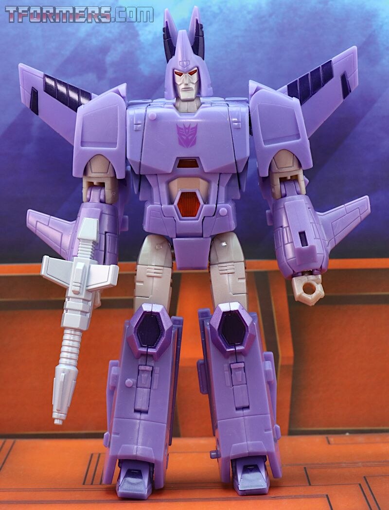 Transformers KINGDOM CYCLONUS War For Cybertron VOYAGER Class In Hand New 