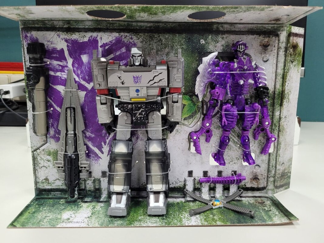 netflix spoiler pack megatron