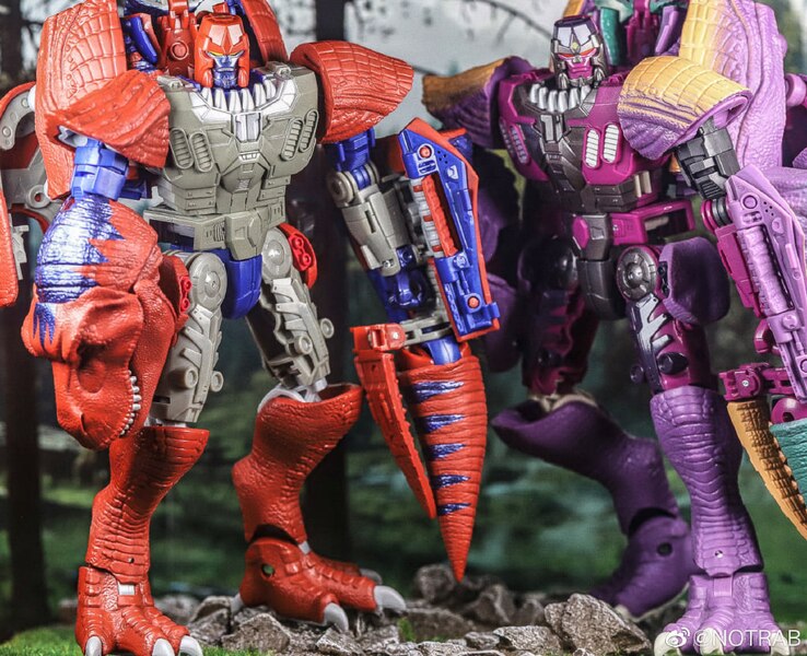 Transformers%20Kingdom%20Maximal%20(16)_