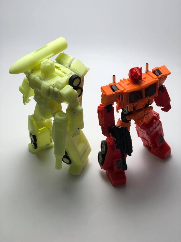 Fans Hobby First Looks at MB-19 and MB-06 Power Baser Prototypes!