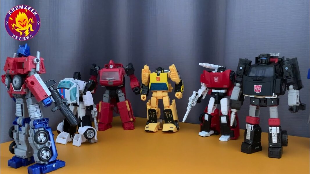 Transformers G1 Autobots Roll Call with War for Cybertron Figures