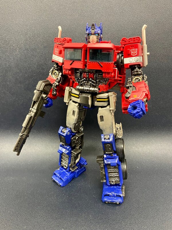 Takara Premium Finish Studio Series PF SS-02 Optimus Prime Official In-Hand Images