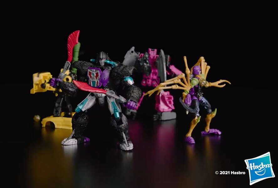 Official Hasbro Video Buzzworthy Bumblebee Worlds Collide Target Exclusive!