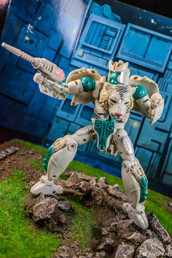 Transformers%20Kingdom%20Tigatron%20Toy%
