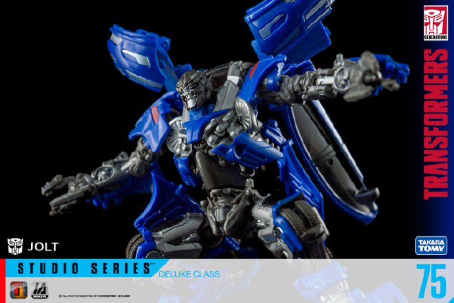 Studio Series 75 Jolt Toy Photography Images by IAMNOFIRE