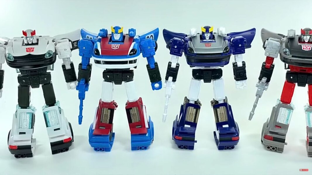 Generations Selects Silverstreak Diaclone Colors Bluestreak In-Hand Images