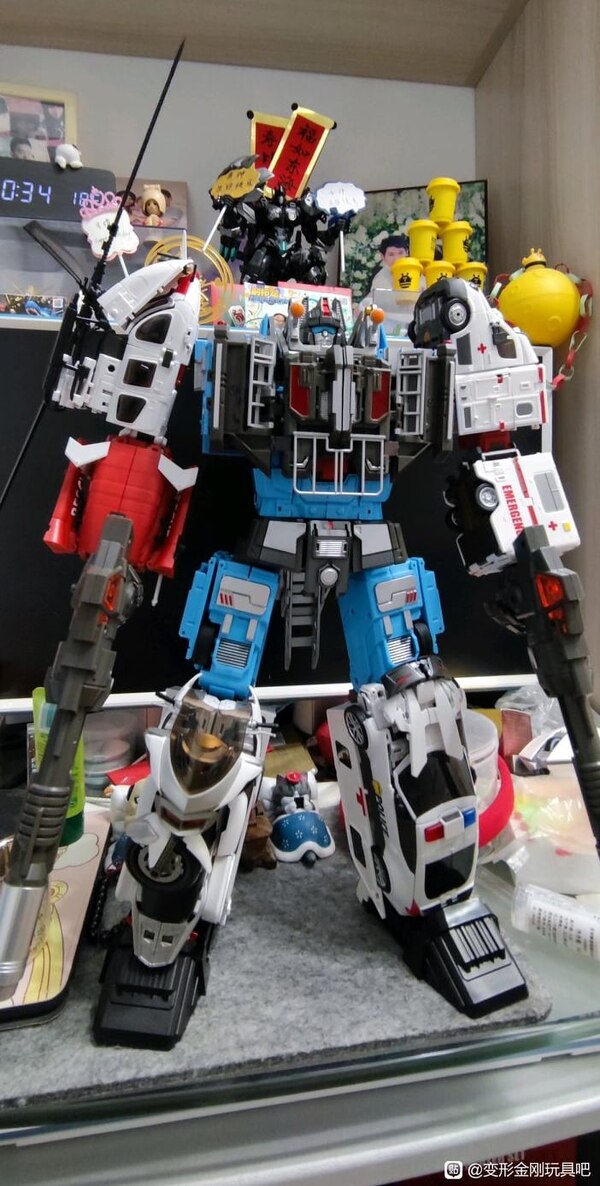 Generation Toy GT-8  Guardian (MP Defensor) Combined Mode Images