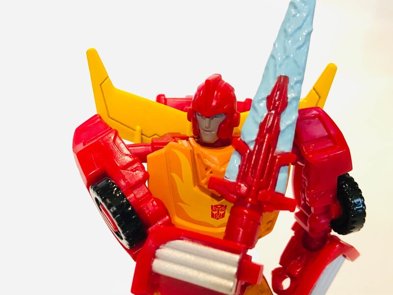 Takara Kingdom EX-17 Hot Rod Official In-Hand Images - News