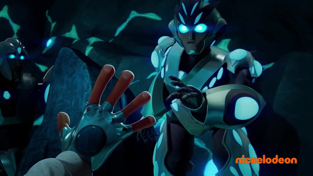 Transformers EarthSpark Title Announcement First Look Video New Reveals   Bumblebee Image  (21 of 33)