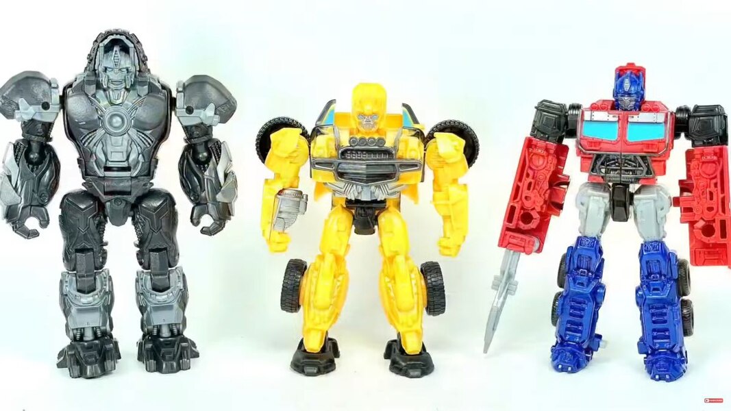 Transformers Rise Of The Beasts Offroad Bumblebee In Hand Image  (5 of 35)