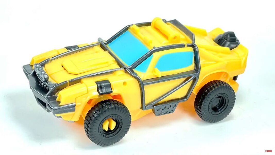 Transformers Rise Of The Beasts Offroad Bumblebee In Hand Image  (8 of 35)