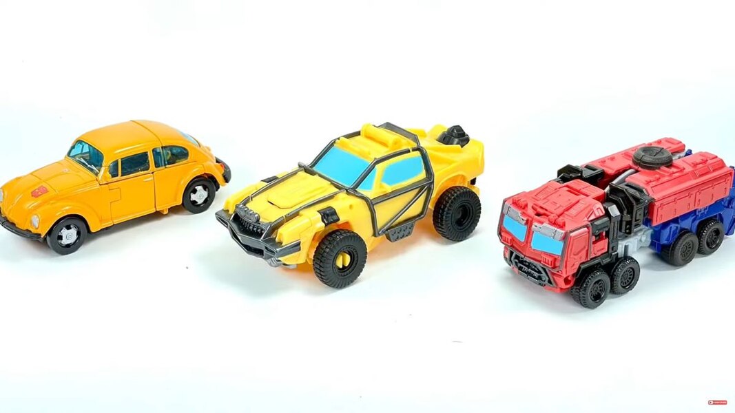 Transformers Rise Of The Beasts Offroad Bumblebee In Hand Image  (10 of 35)