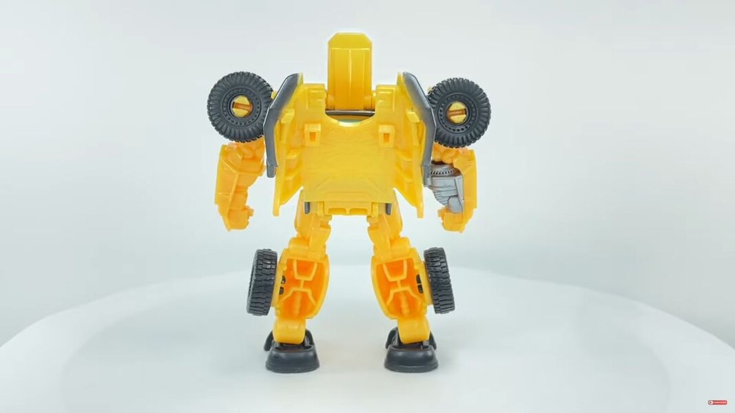 Transformers Rise Of The Beasts Offroad Bumblebee In Hand Image  (18 of 35)