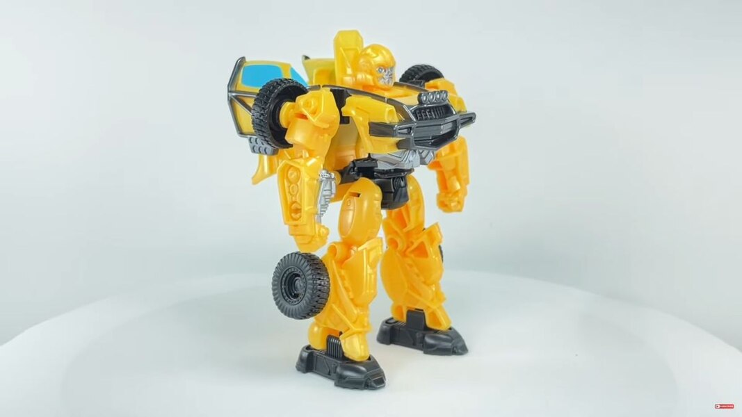 Transformers Rise Of The Beasts Offroad Bumblebee In Hand Image  (21 of 35)