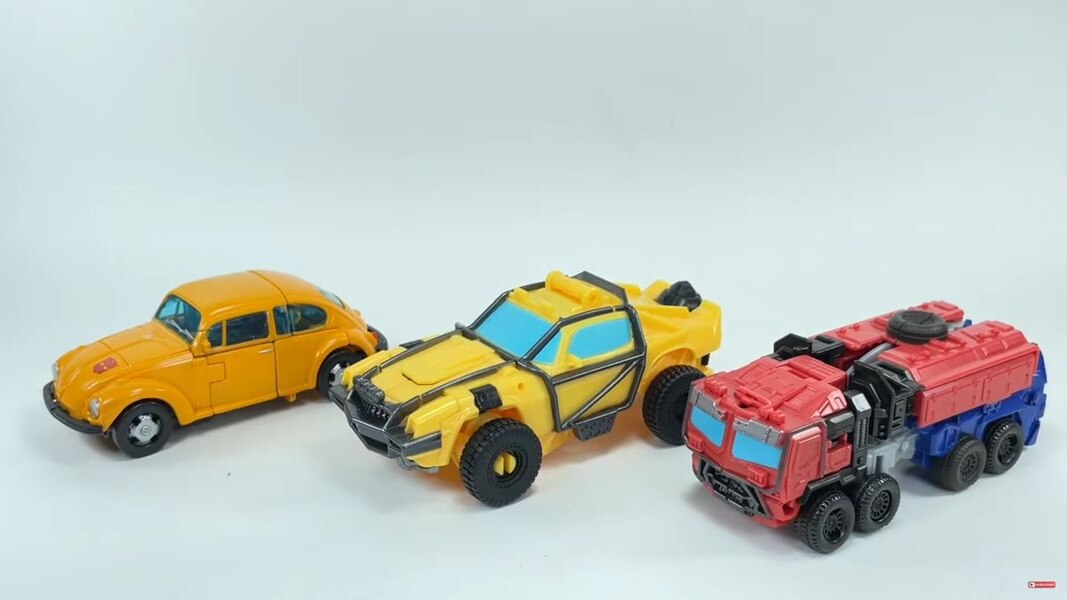 Transformers Rise Of The Beasts Offroad Bumblebee In Hand Image  (28 of 35)