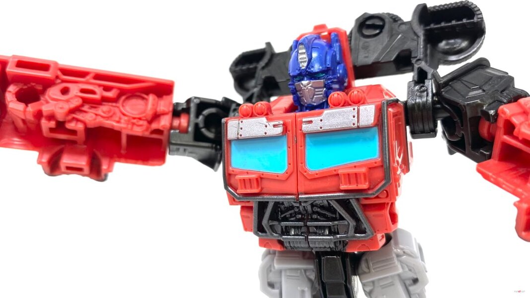 Transformers Rise Of The Beasts Optimus Prime In Hand Image  (1 of 17)
