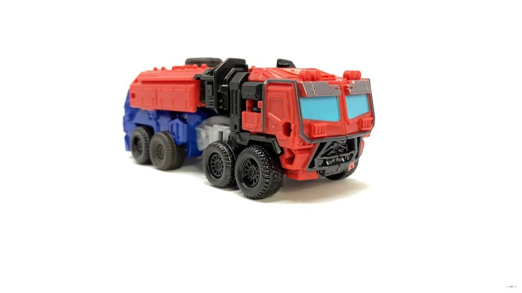 Transformers Rise Of The Beasts Optimus Prime In Hand Image  (13 of 17)