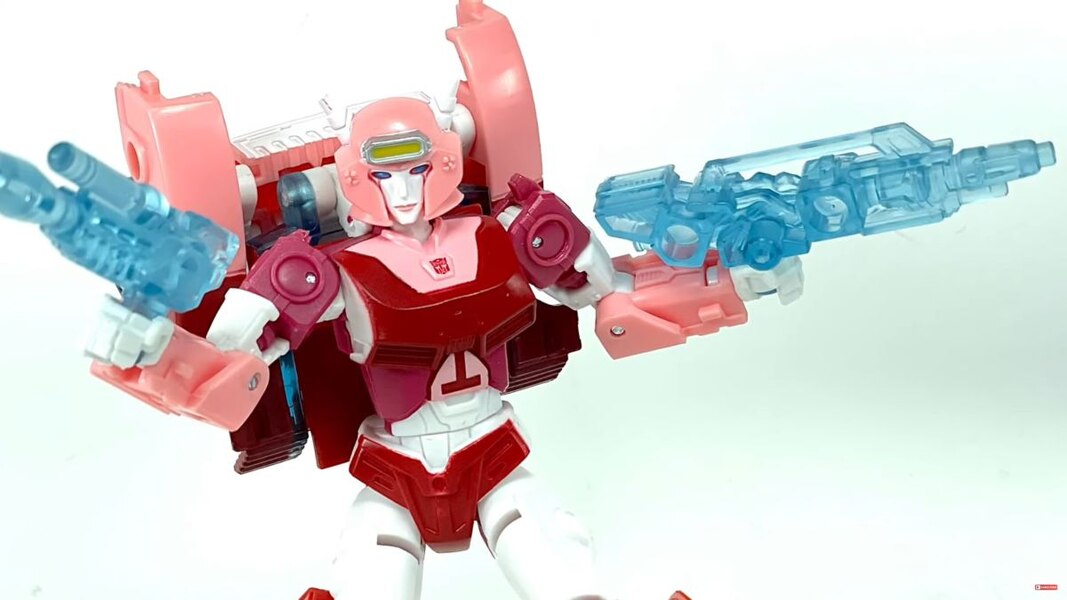 Transformers%20Legacy%20Elita-1%20In-Han