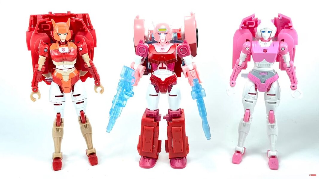 Transformers Legacy Elita-1 In-Hand Images