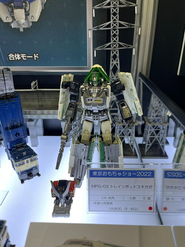 Tokyo Toy Show Takara Tomy Transformers   Masterpiece, Legacy, Studio Series Display Image  (16 of 27)
