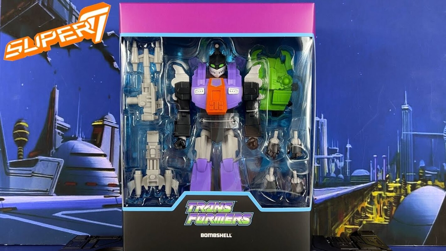 Super 7 Ultimates Transformers Bombshell Review