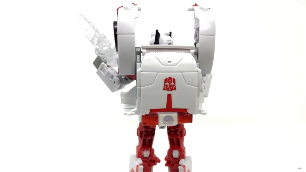 Transformers Legacy Minerva In Hand Image  (12 of 32)