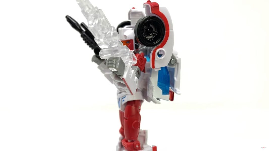 Transformers Legacy Minerva In Hand Image  (14 of 32)