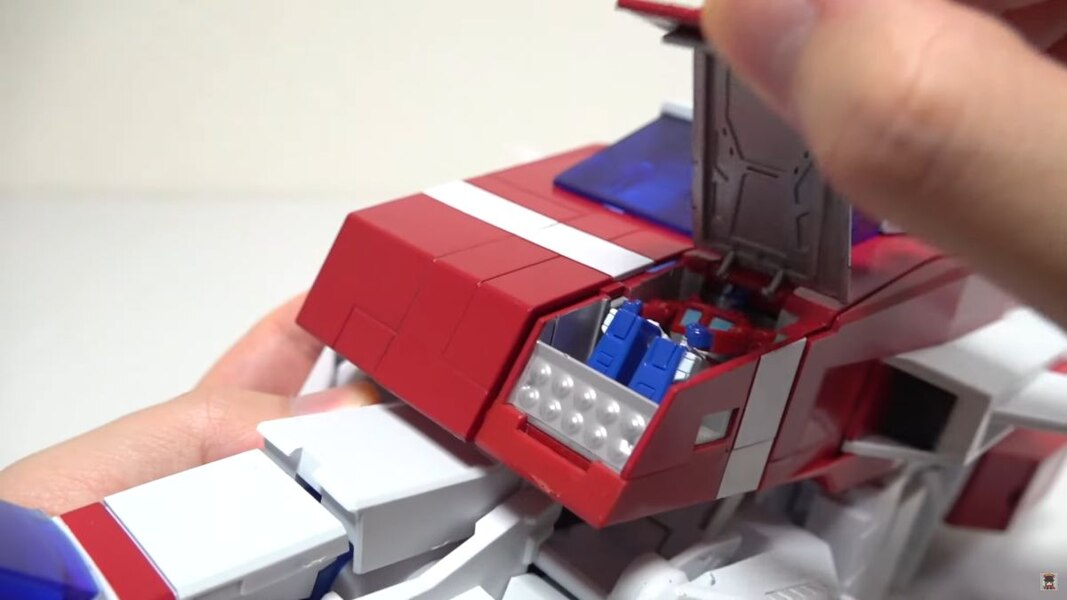 Transformers Masterpiece MP 57 Skyfire In Hand Image  (17 of 65)