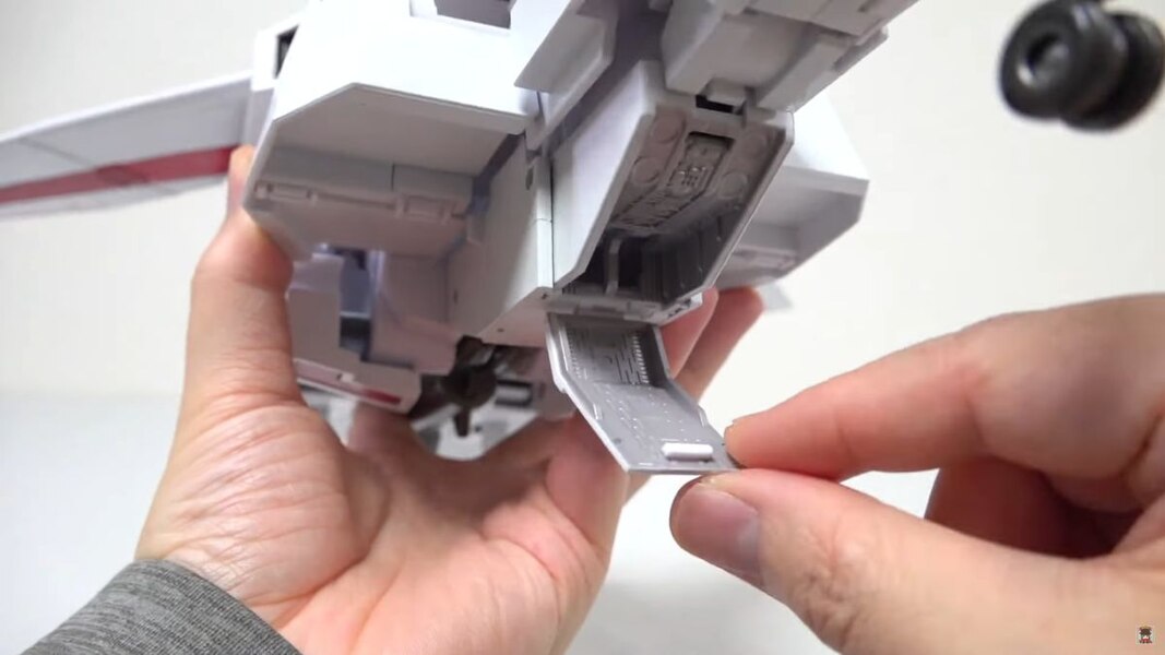 Transformers Masterpiece MP 57 Skyfire In Hand Image  (27 of 65)