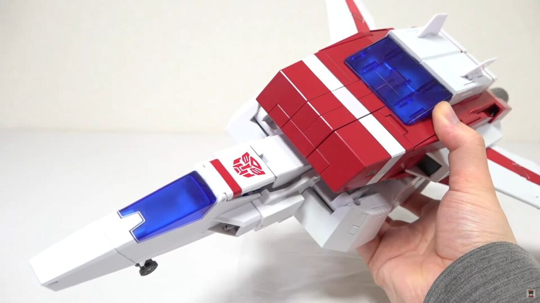 Transformers Masterpiece MP 57 Skyfire In Hand Image  (32 of 65)