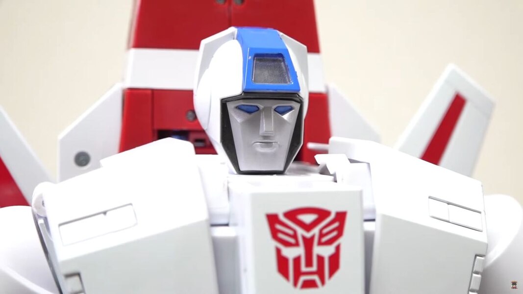 Transformers Masterpiece MP 57 Skyfire In Hand Image  (55 of 65)