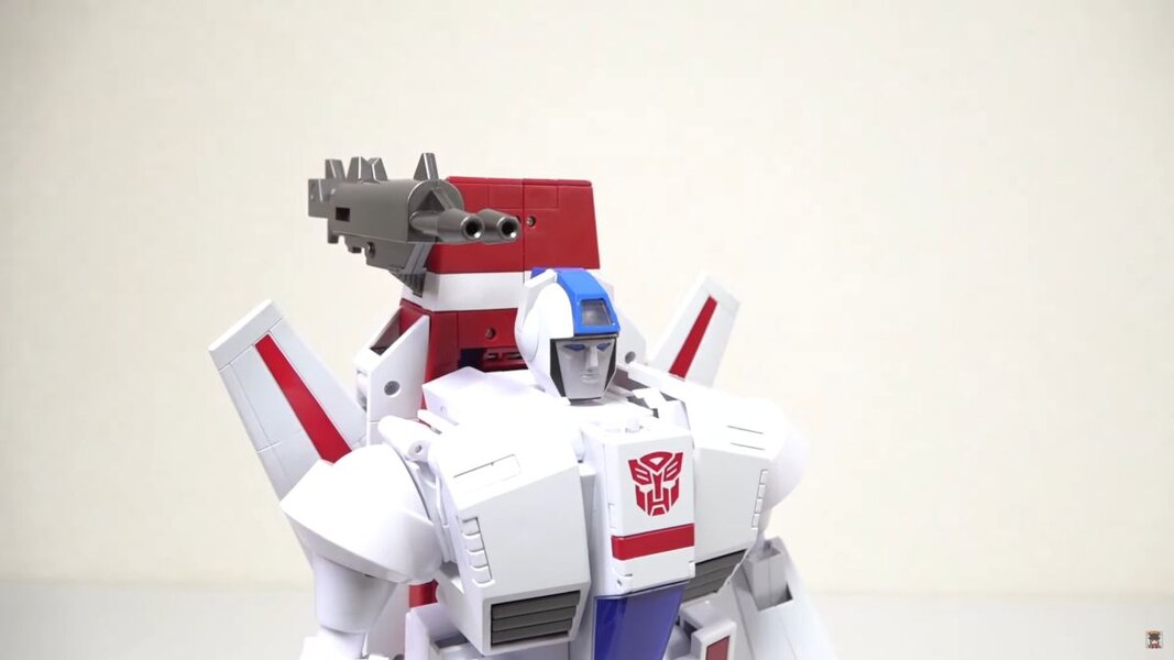 Transformers Masterpiece MP 57 Skyfire In Hand Image  (62 of 65)