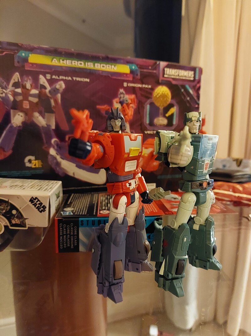Transformers A Hero is Born Alpha Trion and Orion Pax In-Hand Images - Compared