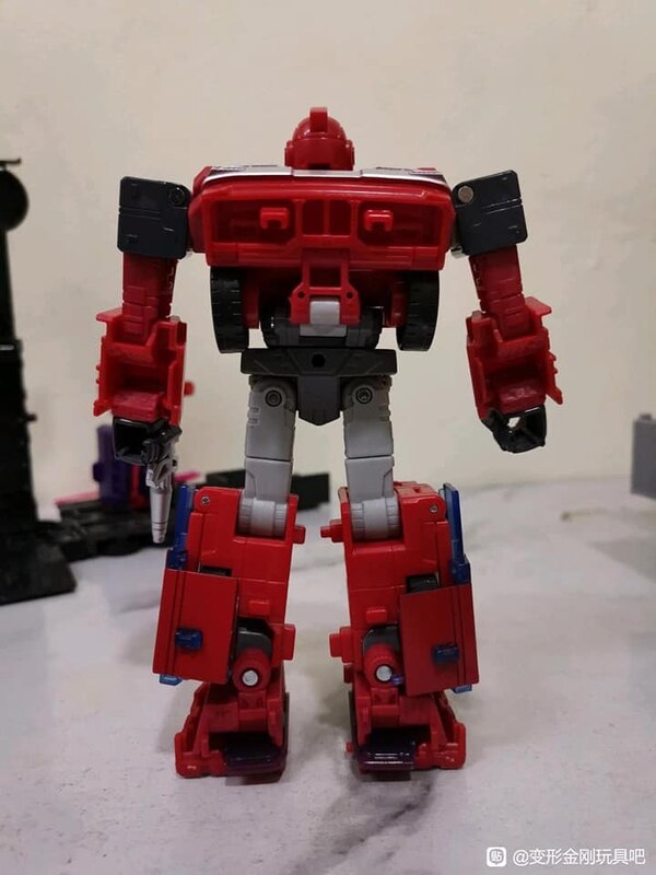 Transformers Studio Series 86 Ironhide Robot Mode Image (13a) (3 of 11)