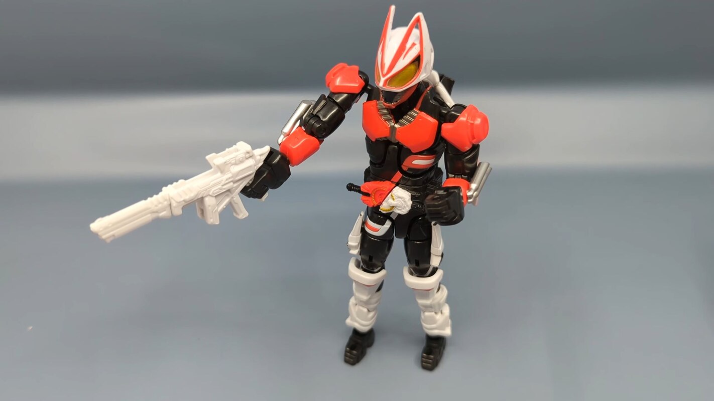 Chuck's Reviews Kamen Rider Geats Revolve Change Figure