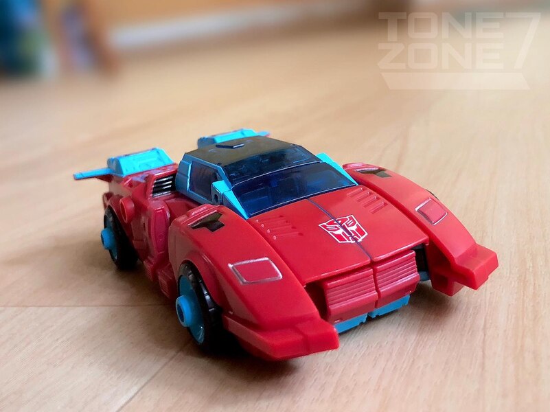 Transformers Legacy Autobot Pointblank With Peacekeeper In Hand Figure Image  (2 of 28)