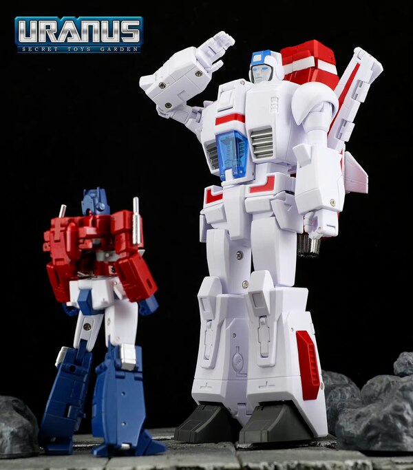 NewAge H45 Firefox Legends Jetfire Figure In Hand Image  (5 of 13)