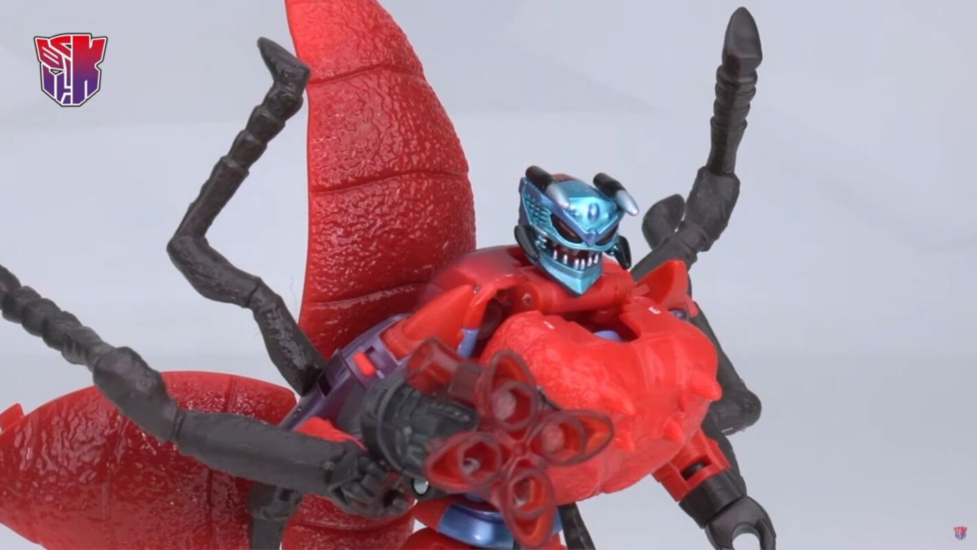 Transformers Legacy Predacon Inferno Beast Wars Voyager In-Hand Images & Video