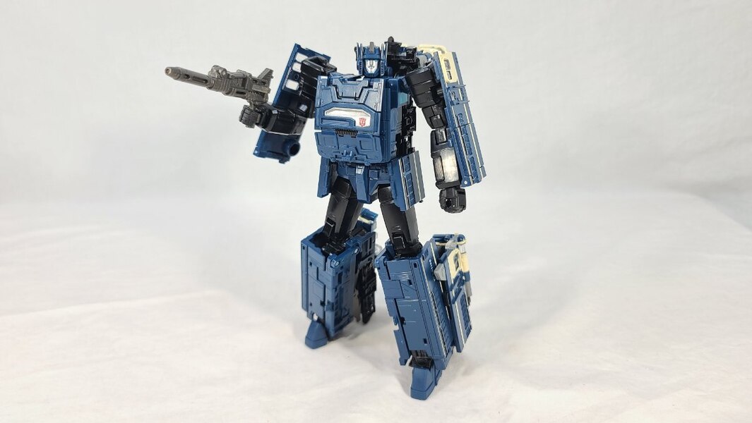 Image Of Tf Collector Masterpiece Getsuei Review  (11 of 14)