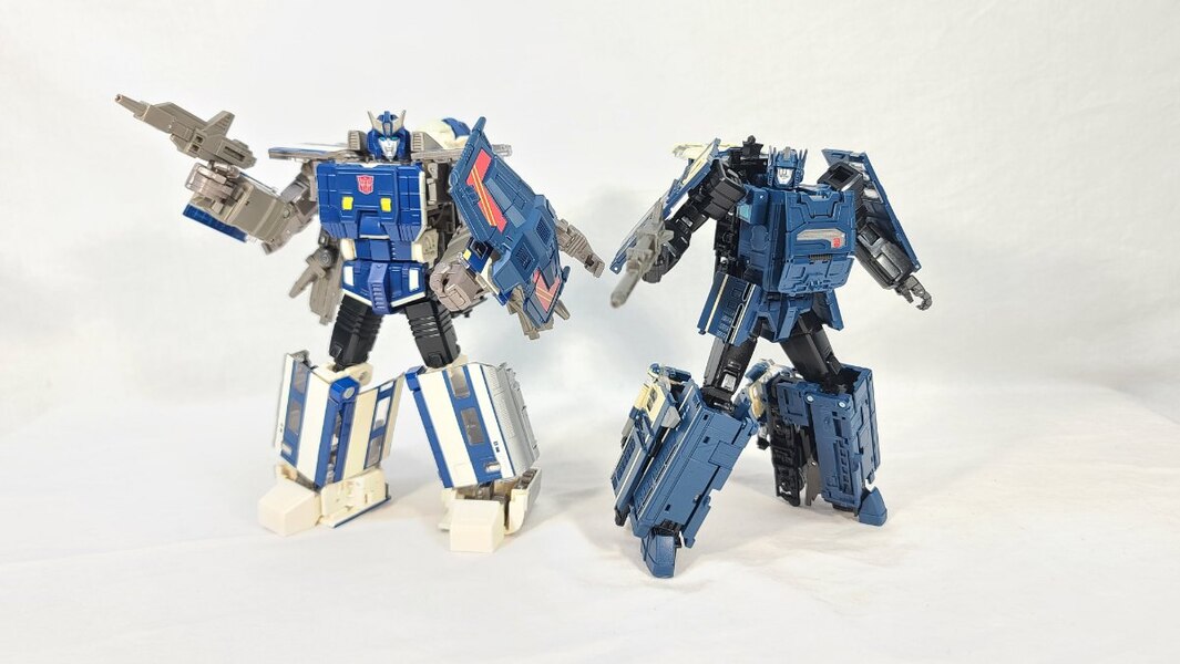 Image Of Tf Collector Masterpiece Getsuei Review  (12 of 14)