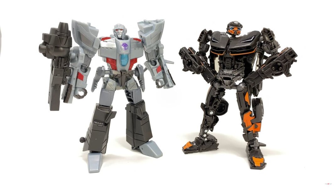 In Hand Image Of Transformers Earthspark Megatron Deluxe Class  (3 of 28)