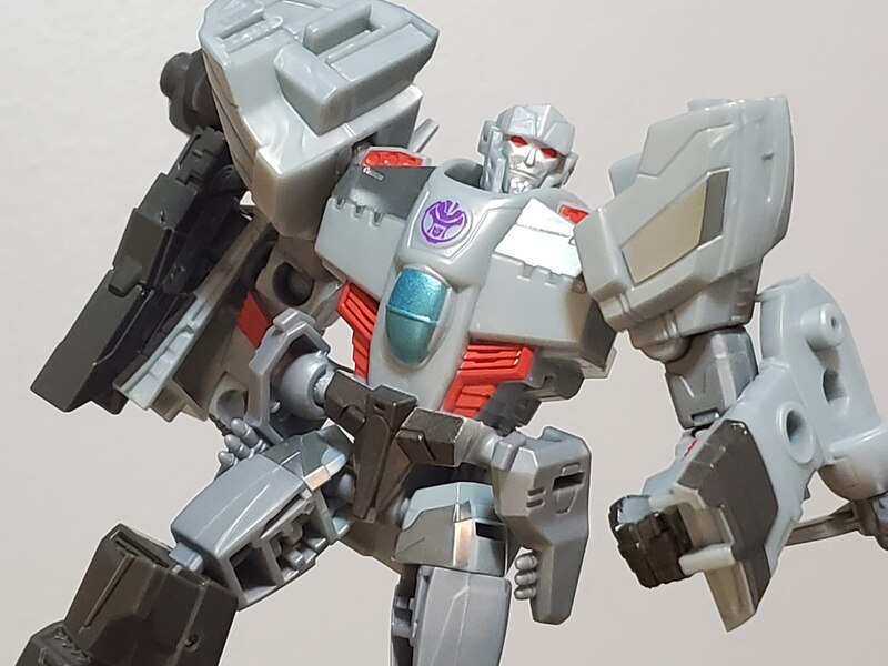 In Hand Image Of Transformers Earthspark Warrior Optimus And Deluxe Megatron  (10 of 12)
