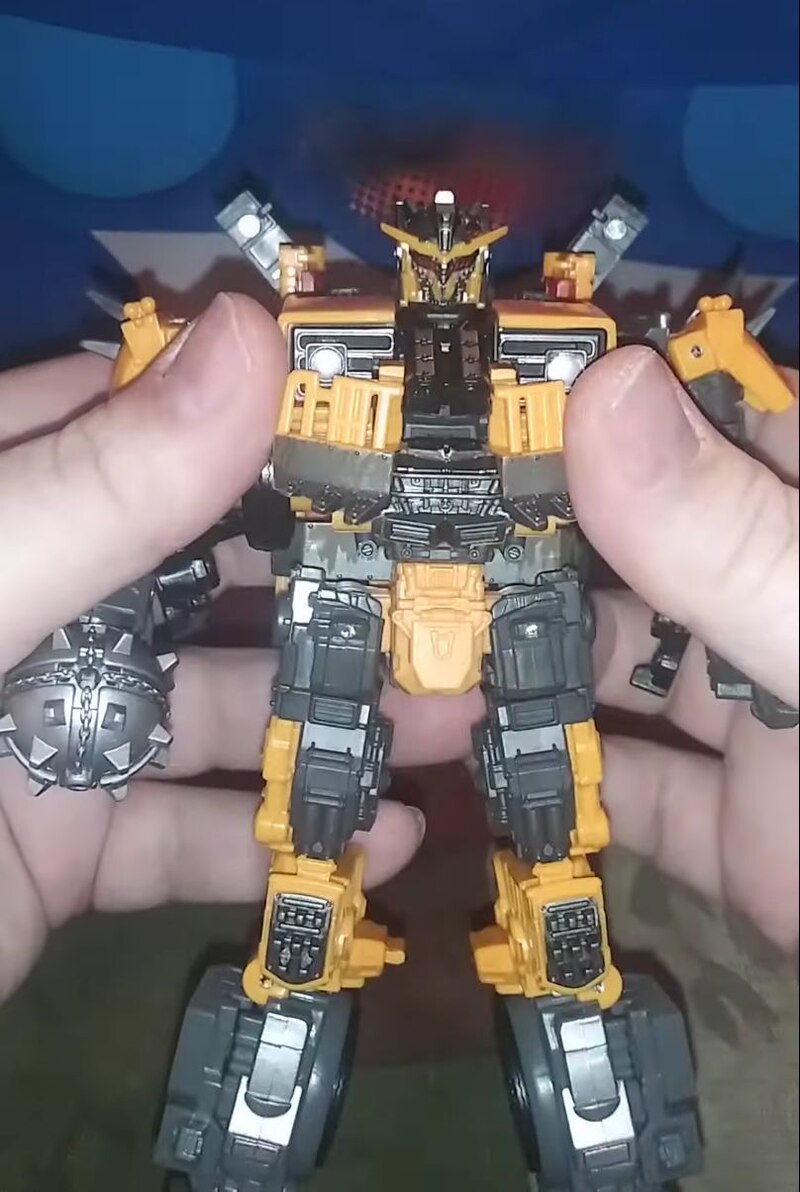 Rise Of The Beasts Studio Series Battletrap In-Hand Images & Video