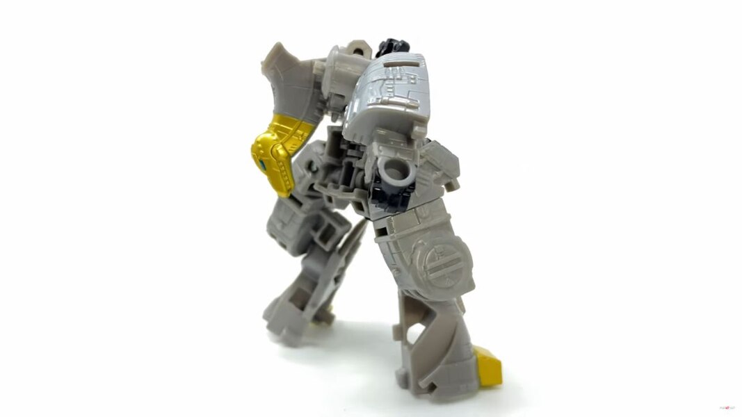 In Hand Image Of Legacy Evolution Core Class Sludge Toy  (3 of 39)