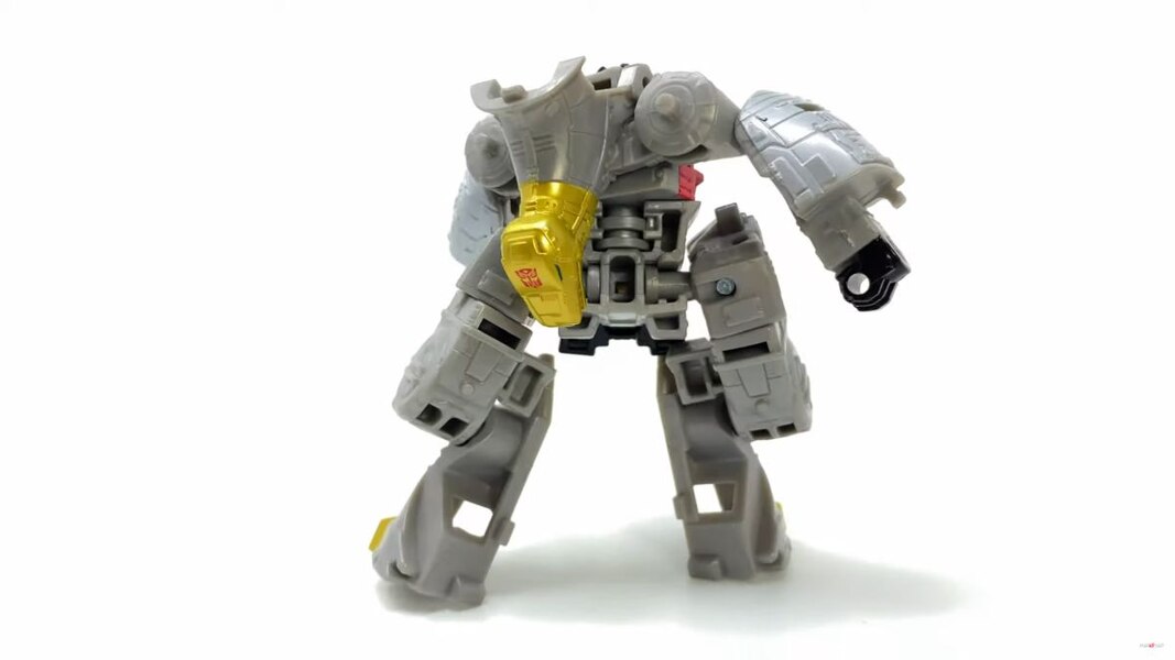 In Hand Image Of Legacy Evolution Core Class Sludge Toy  (4 of 39)