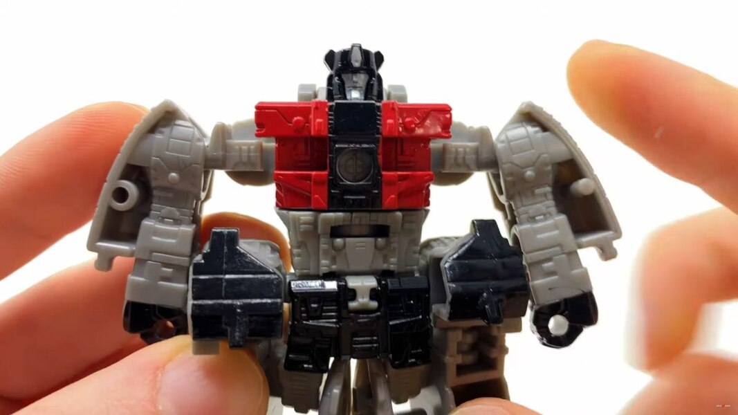 In Hand Image Of Legacy Evolution Core Class Sludge Toy  (12 of 39)