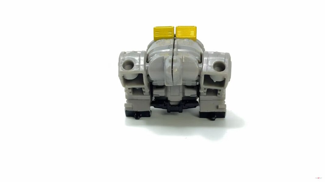 In Hand Image Of Legacy Evolution Core Class Sludge Toy  (35 of 39)