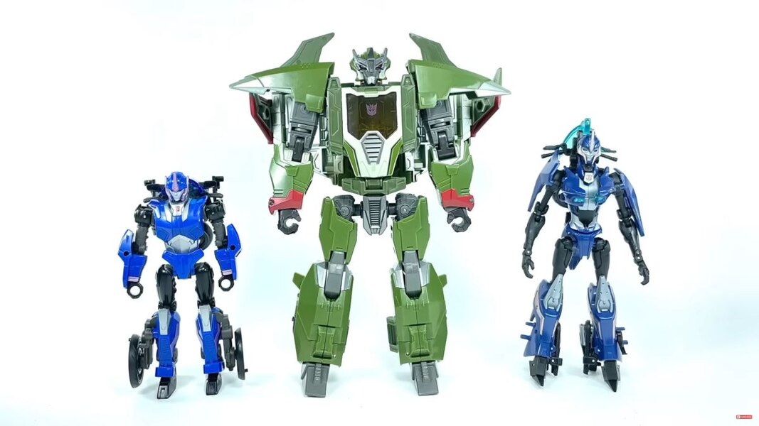 Image Of Transformers Legacy Prime Universe Skyquake  (4 of 42)