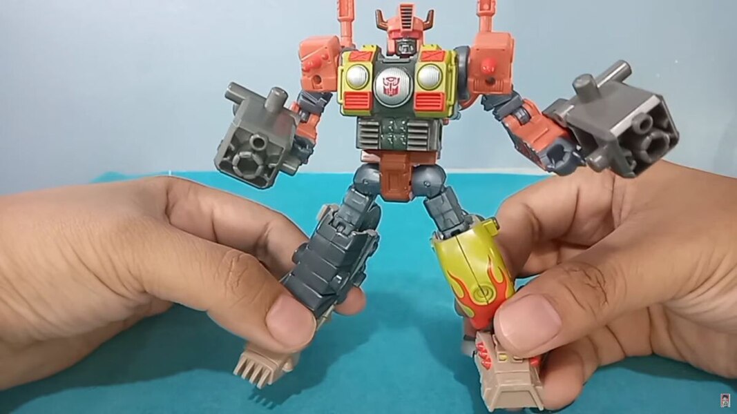 In Hand Image Of The Transformers Legacy Evolution Junkion 2  (1 of 9)